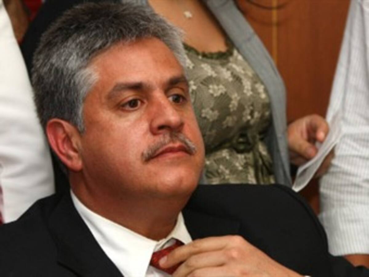 Tras renuncia de abogada de Iván Moreno, se aplaza juicio disciplinario hasta el 22 de marzo