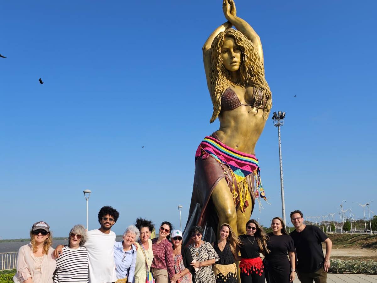 Amalín de Hazbún y clubes de tejedoras en Barranquilla crean caderín para Shakira
