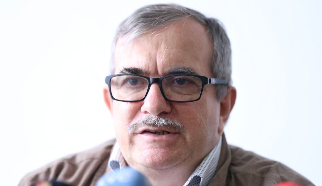 Timochenko pide a Petro reunirse para hablar sobre implementación de la paz