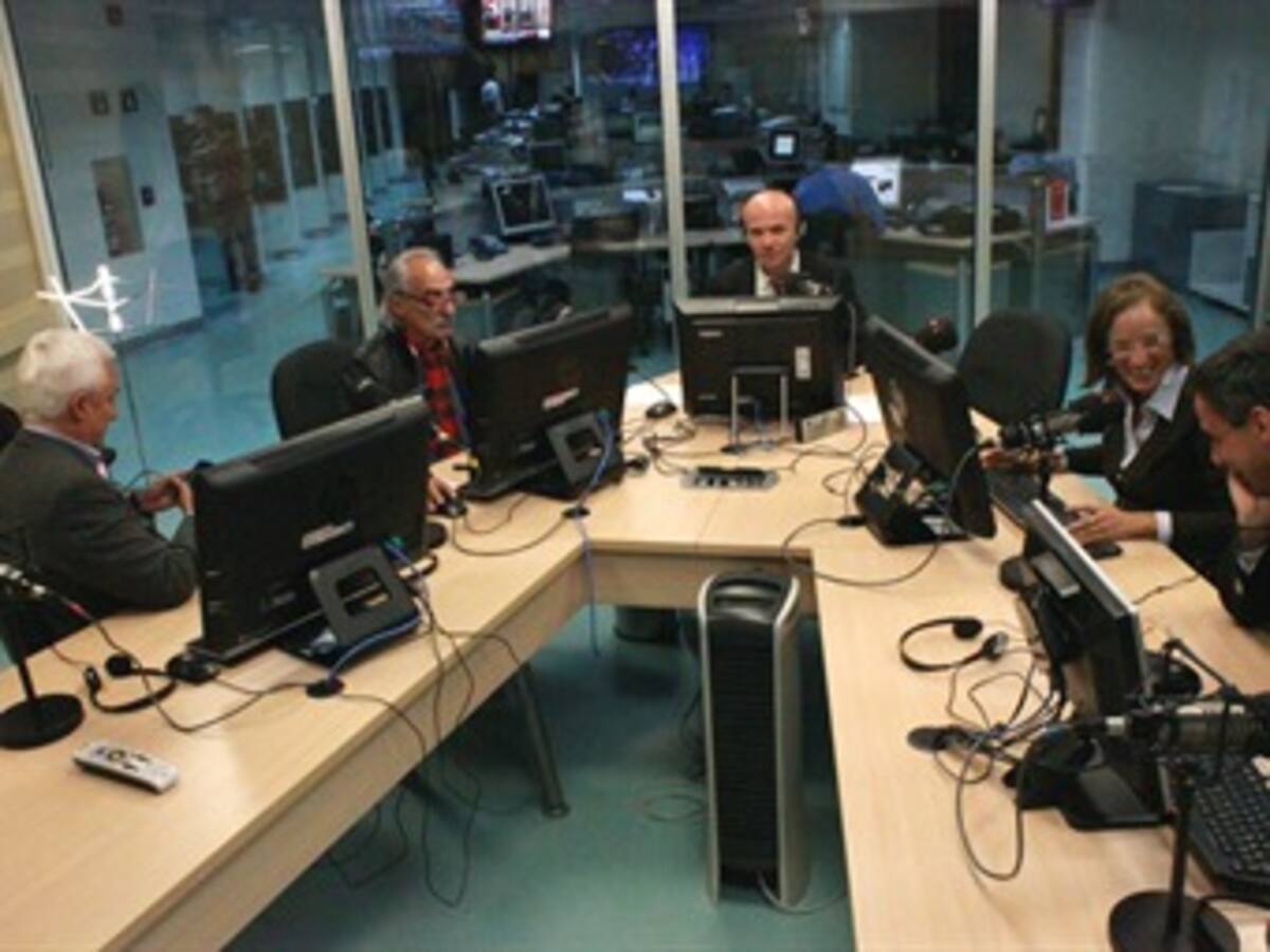 HORA 20. 'Ojalá la reelección no paralice el Gobierno, eso sería nefasto para el país': Miguel Gómez