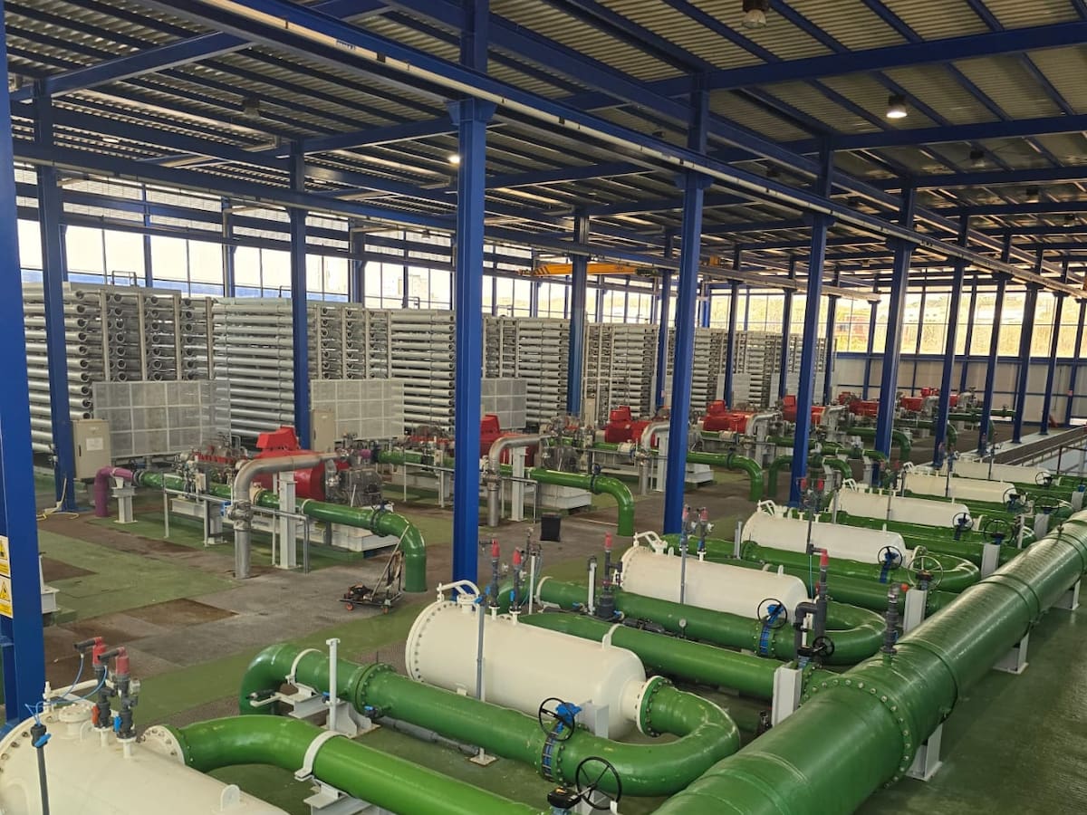 Gobierno Nacional y Santa Marta exploran modelos de desalinización para atender crisis de agua