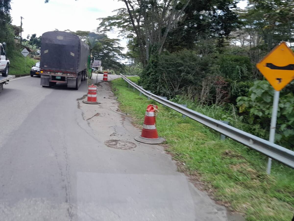 El peor tramo de la carretera entre Bogotá y Bucaramanga. Este es.