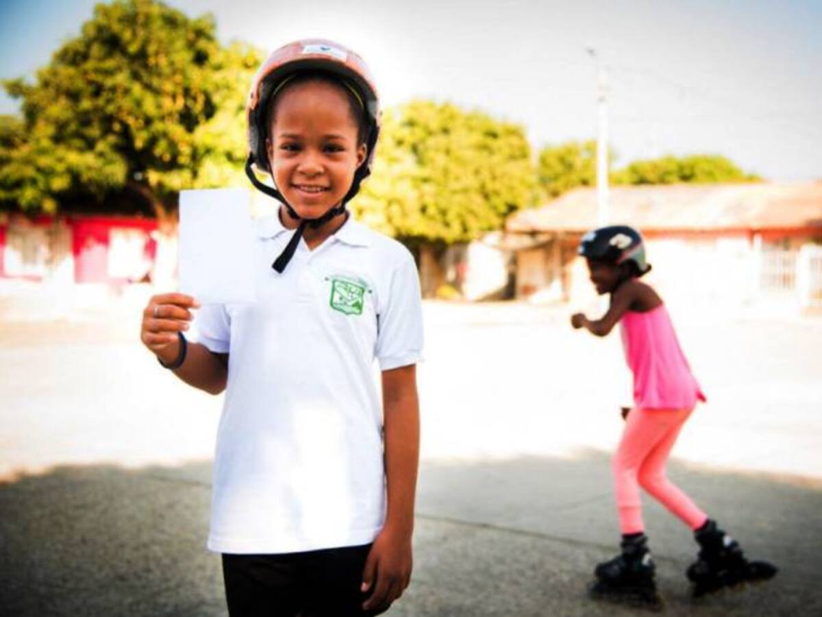 Luz Daniela, la niña patinadora de la Clínica Social del Mayor de Bolívar