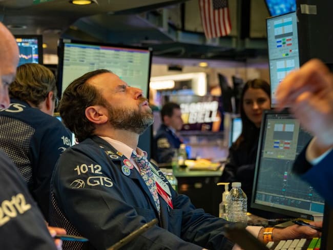 Wall Street se recupera durante la jornada electoral