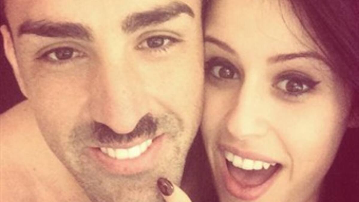 José Enrique, de Liverpool, genera polémica por bigote 'a lo Hitler'