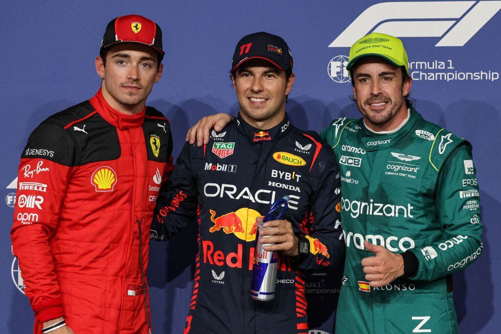 Sergio Pérez, pole position, Charles Leclerc (derecha) y Fernando Alonso de Aston Martin (Photo by GIUSEPPE CACACE/AFP via Getty Images)