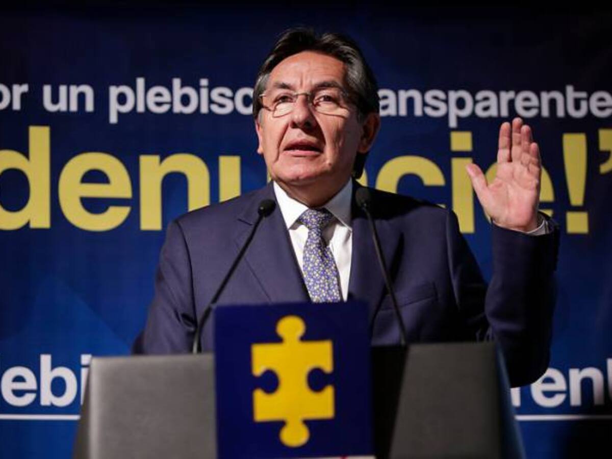 Denuncian cuenta falsa del fiscal general en Twitter