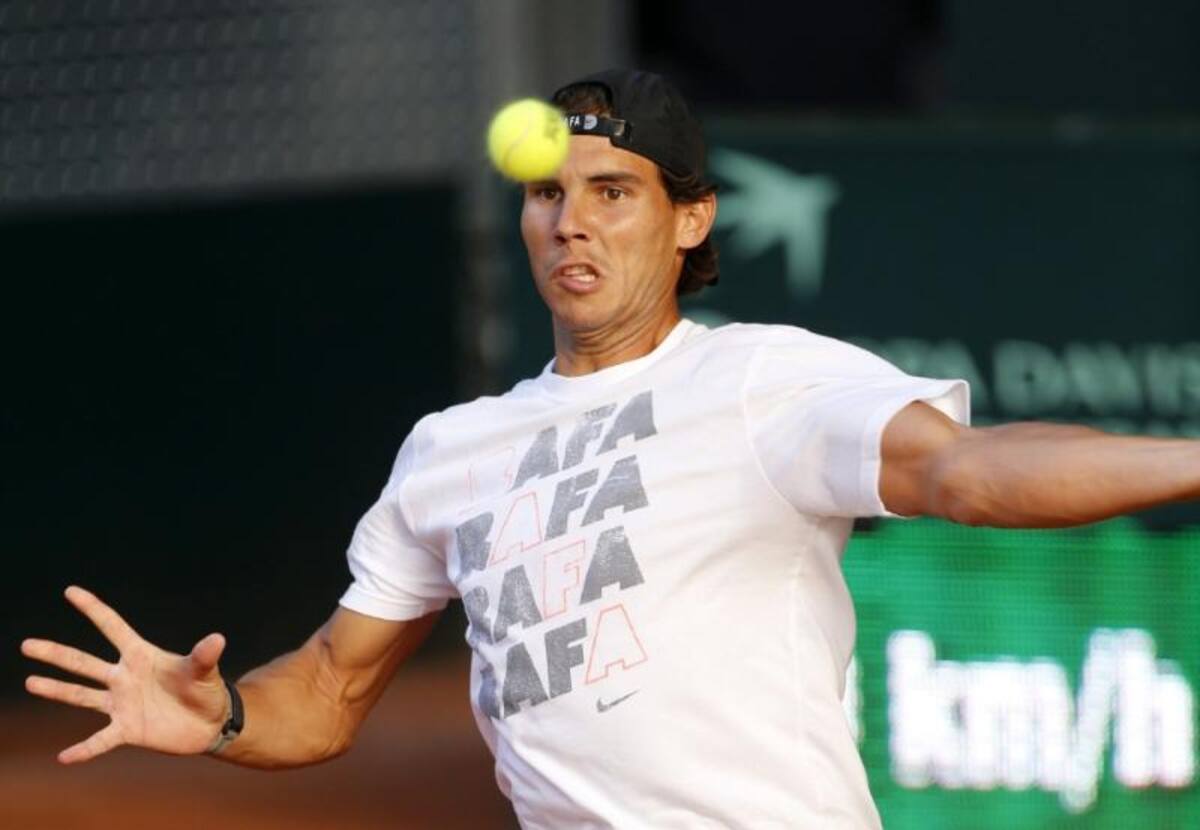 El equipo español encabezado por Rafael nadal y Fernando Verdasco realiza trabajos en la Caja Mágica de Madrid bajo la dirección de Alex Corretja.