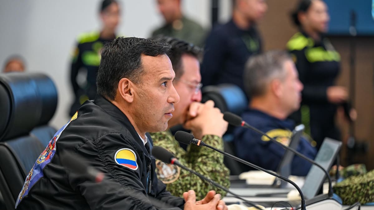 Gobierno ofrece recompensa de mil millones por información que prevenga atentados contra políticos