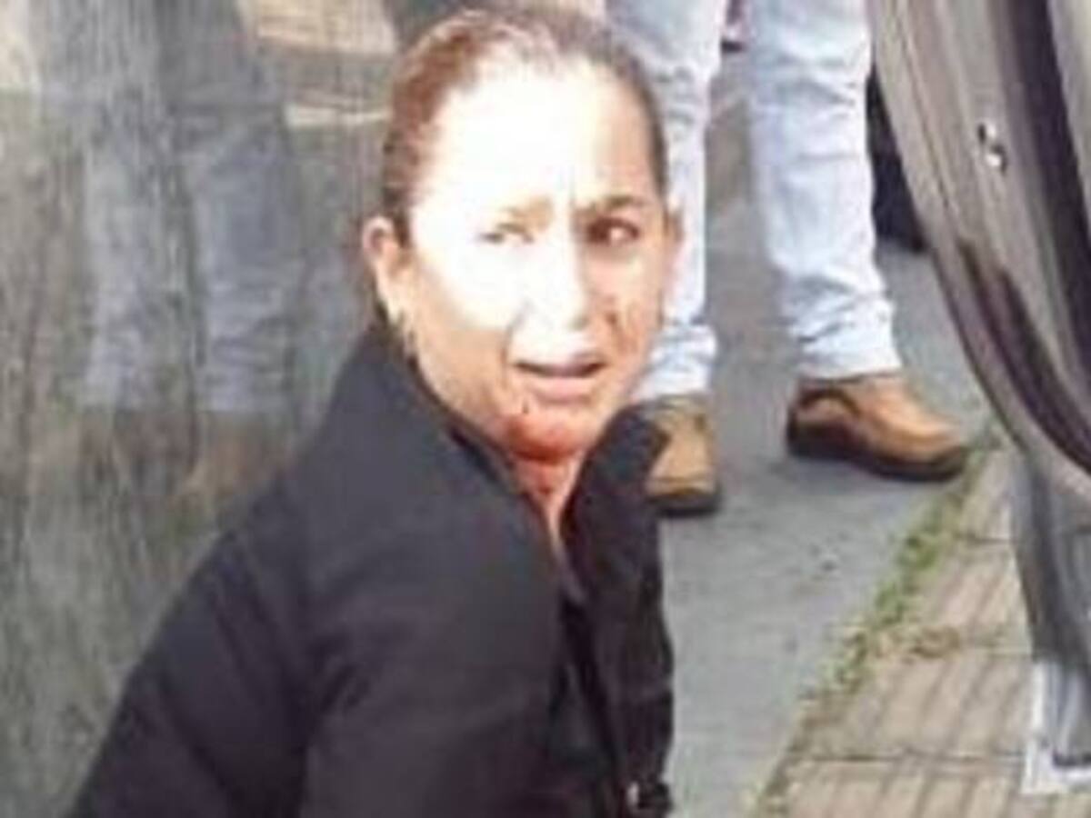 Capturan a mujer señalada de apuñalar a su esposo