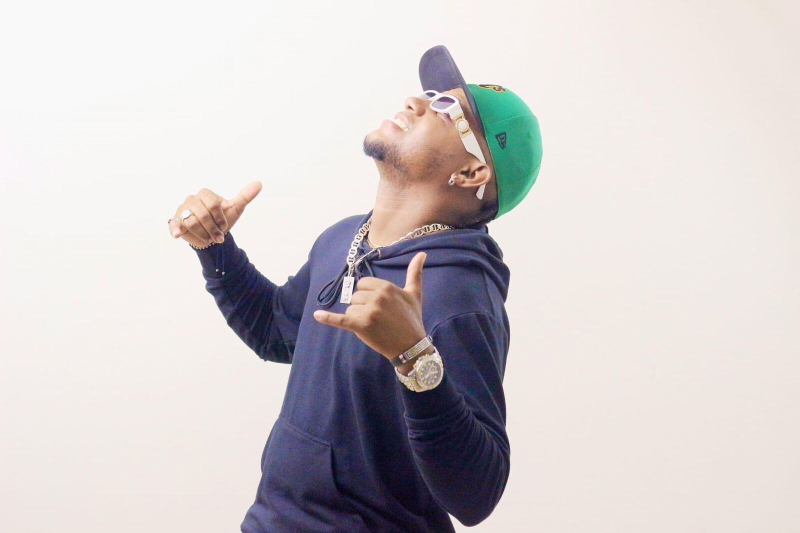 Jhon System presenta “Suyo”, una apuesta que conecta con sus raíces musicales