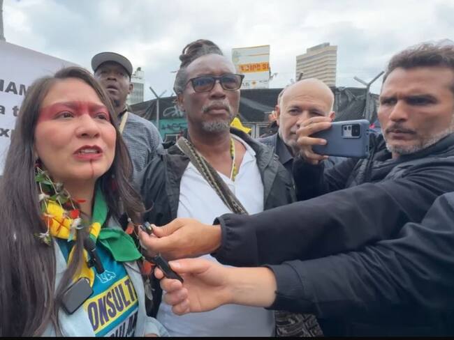 Ministra de Ambiente en marchas