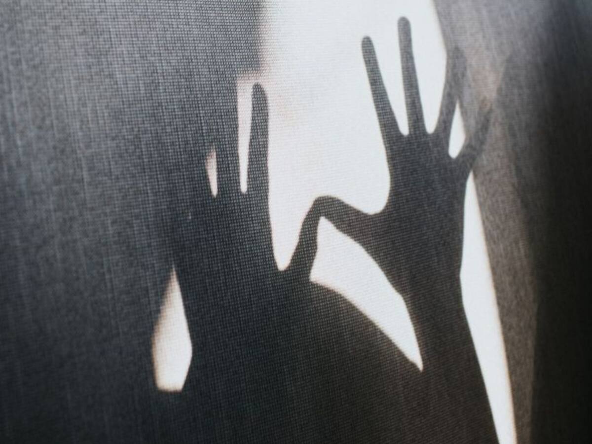 Piden separar del cargo a profesor acusado de abuso sexual en Vélez