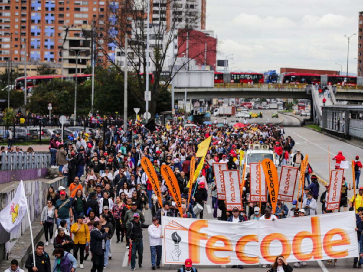 Fecode anuncia paro nacional de 24 horas el 30 de octubre : motivos y ciudades con movilización