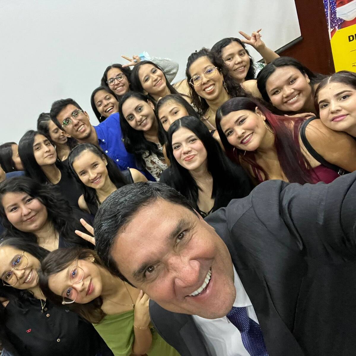 Alcalde dice que las ciclorrutas se construyeron a la brava