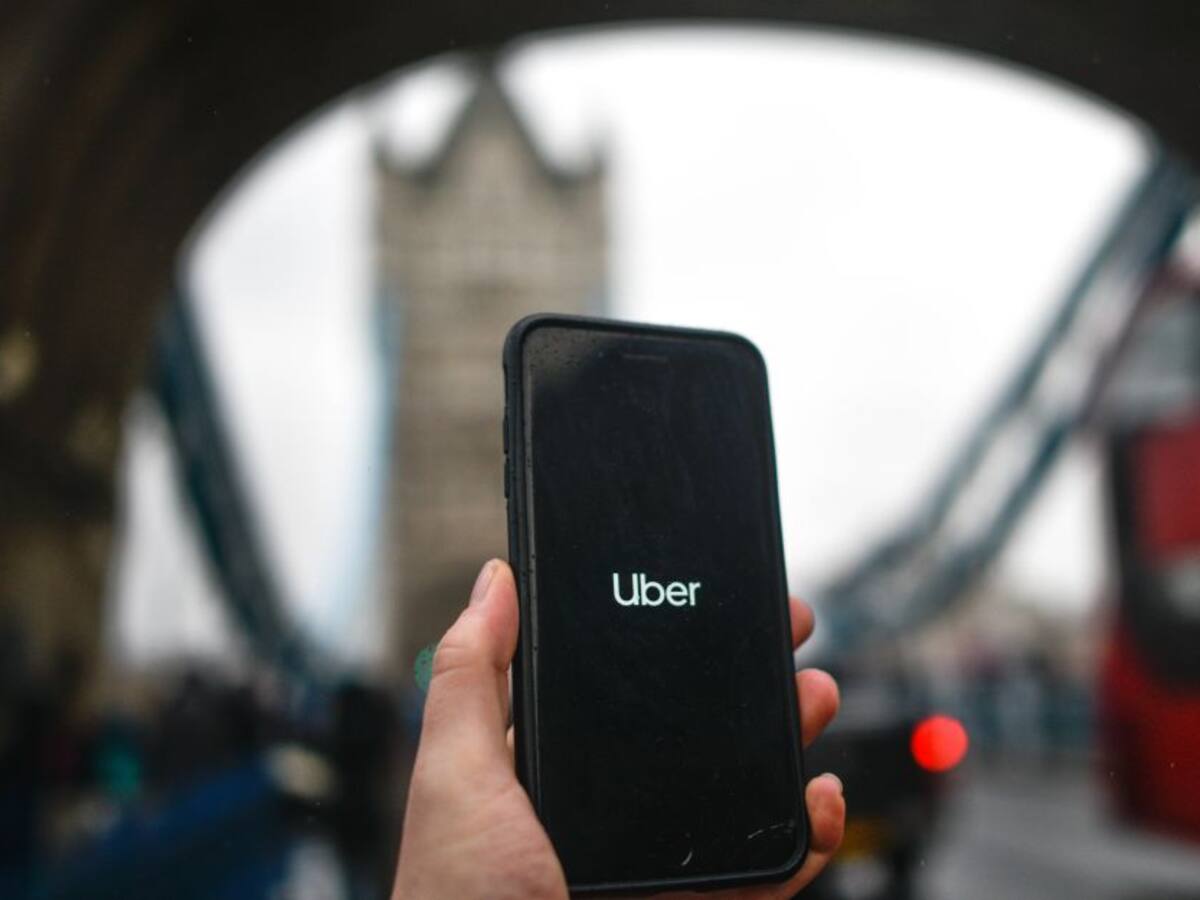 Uber tendrá que considerar a sus conductores como empleados en Reino Unido