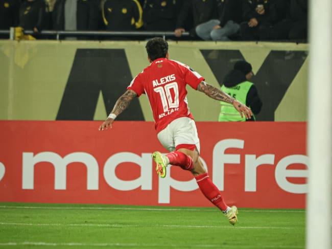 Santa Fe vence a Peñarol, pero no le alcanza en Libertadores: así quedó en la tabla de posiciones / @SantaFe