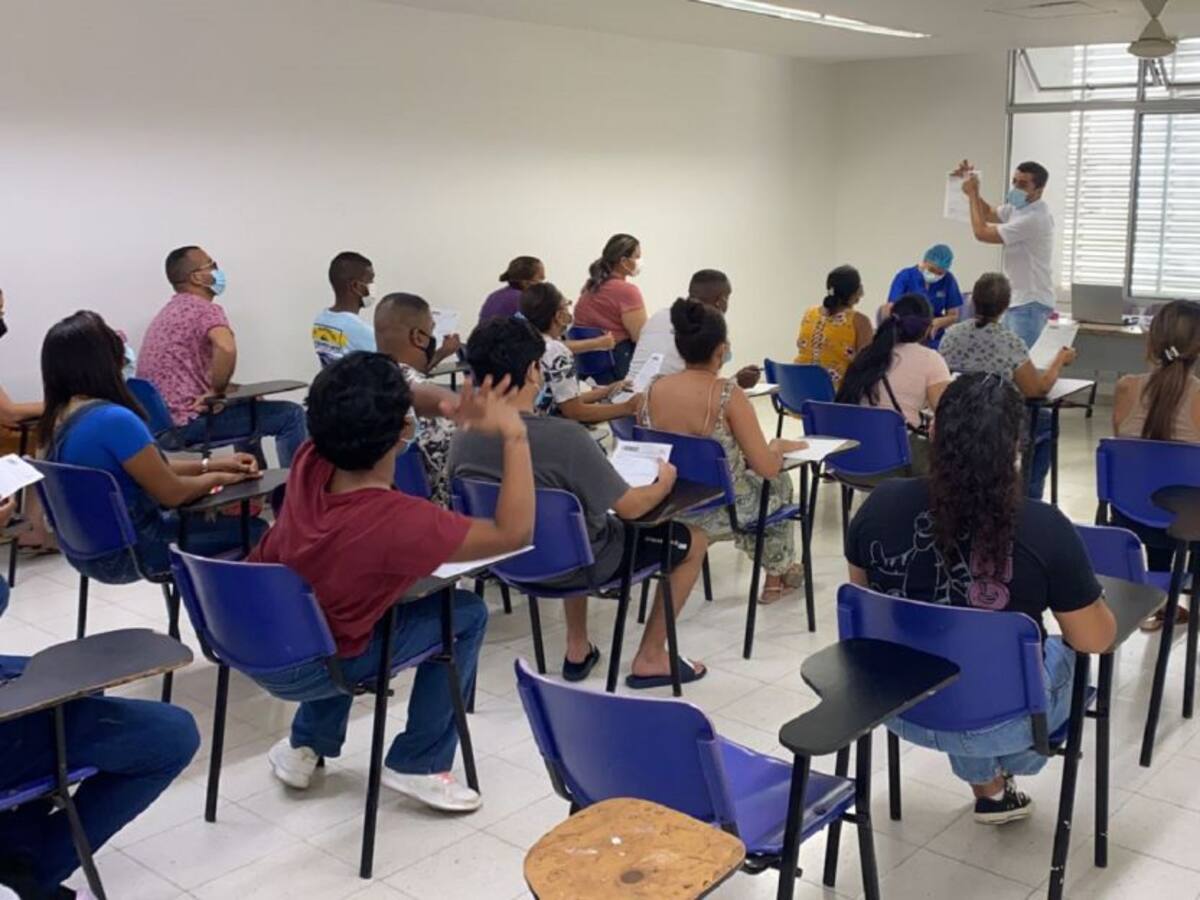 Vacunación en Cedesarrollo solo es para personas priorizadas