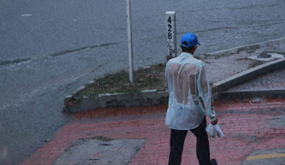 Paso de onda tropical