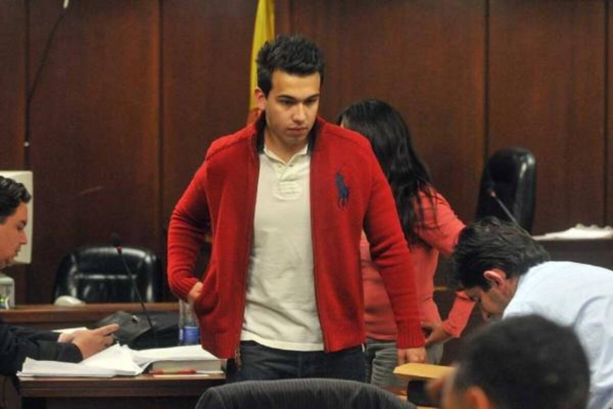 Carlos Cárdenas: Joven estudiante quien presuntamente seria agresor de Andrés colmenares, respondería por los cargos de homicidio agravado e intento de soborno.