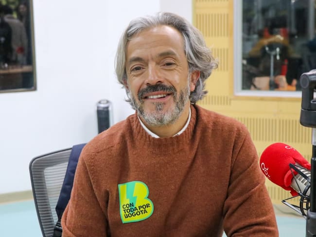 Juan Daniel Oviedo en el debate de Hora 20 / Caracol Radio