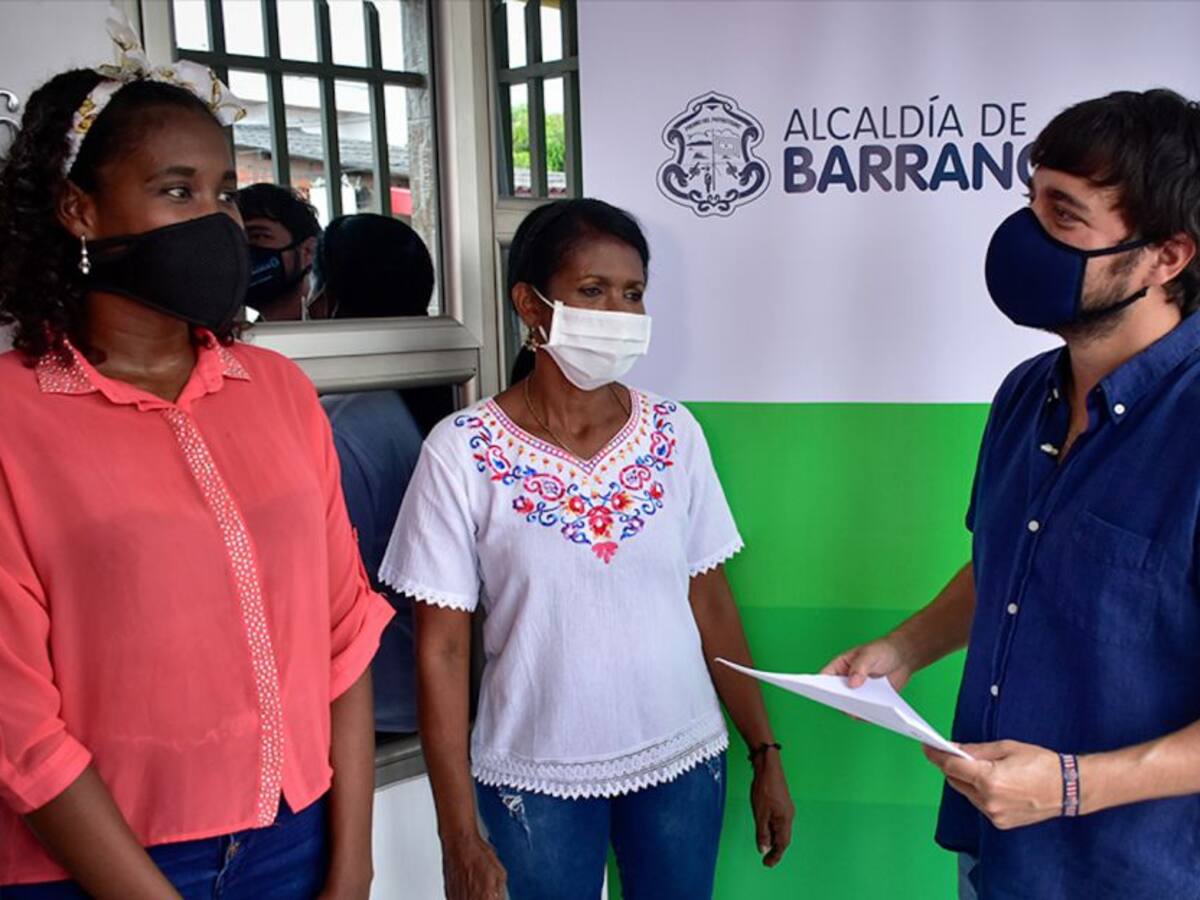 Familias barranquilleras recibieron sus títulos de vivienda