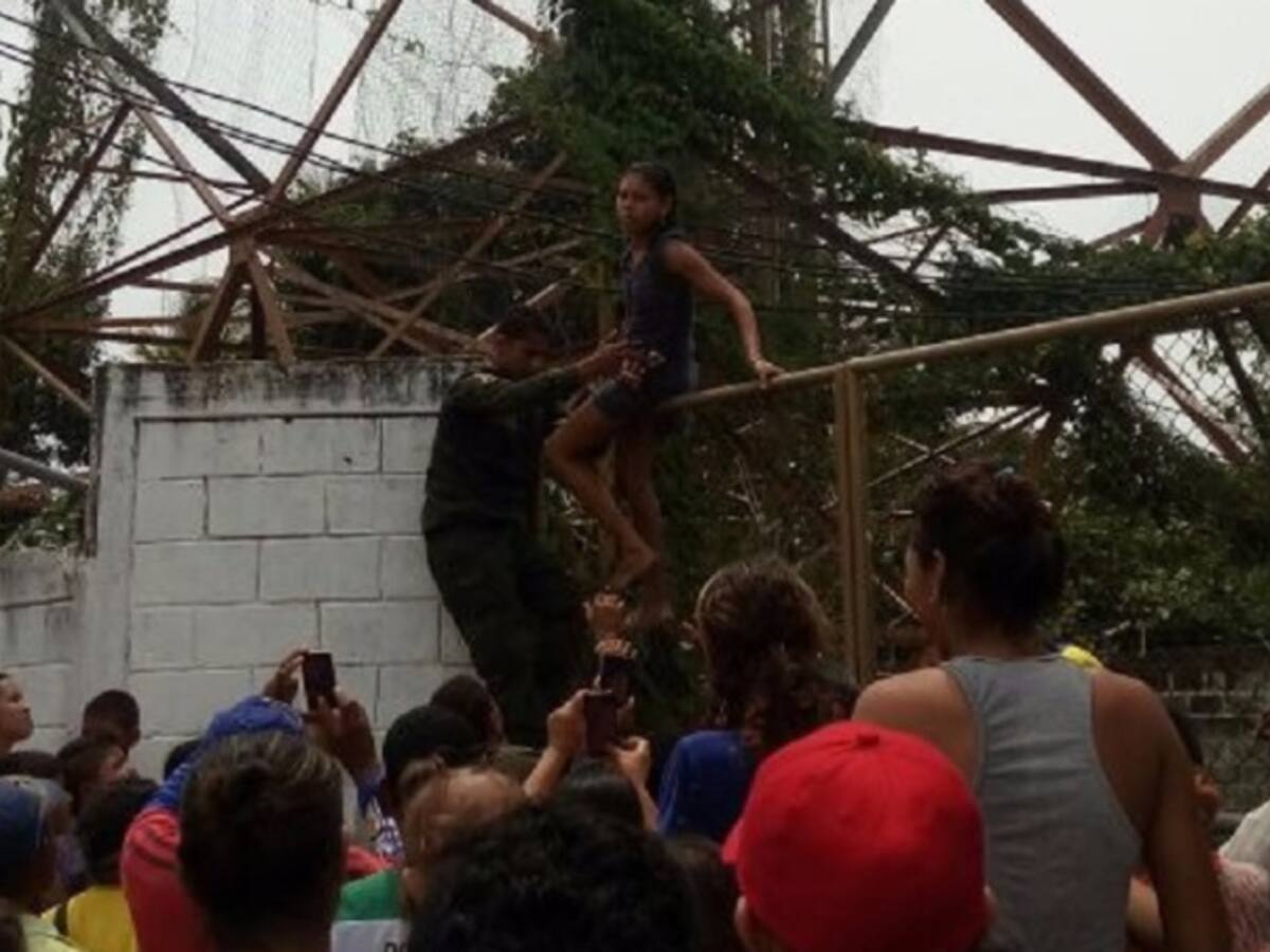 Policía evitó que una joven se suicidara