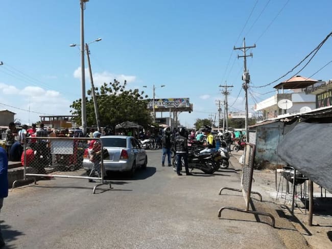 Crisis en Venezuela golpea comercio en frontera en Paraguachón, Guajira