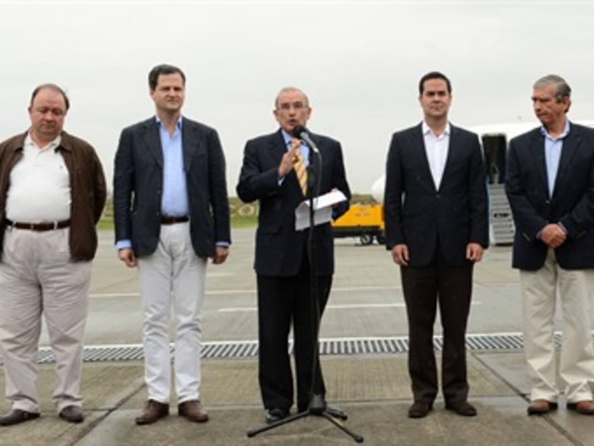 Ya está en Cuba delegación colombiana para inicio de diálogos