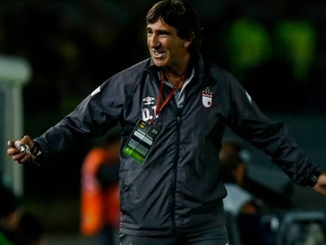 Gustavo Costas: El equipo tiene que acostumbrarse a jugar sin Ómar