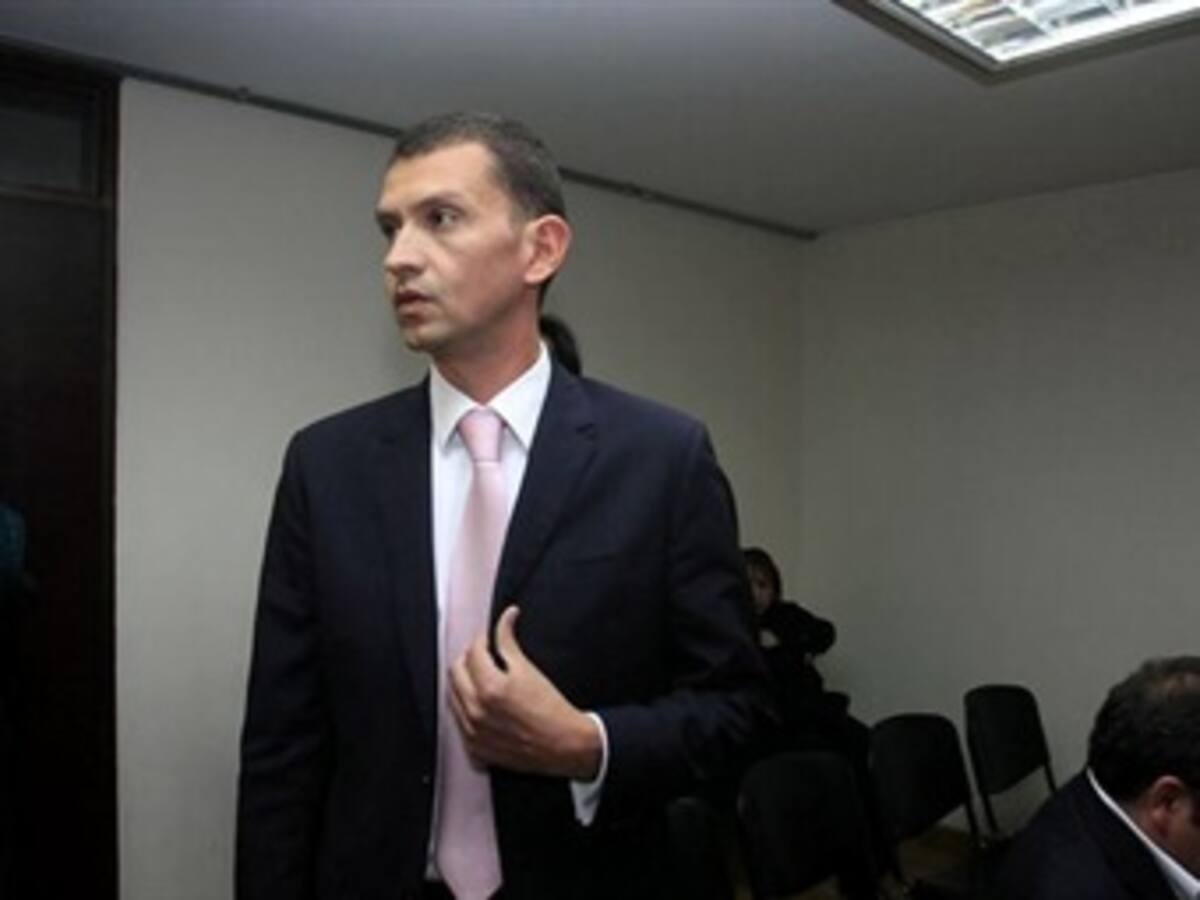 Petro tendría relación con Emilio Tapia desde octubre de 2012