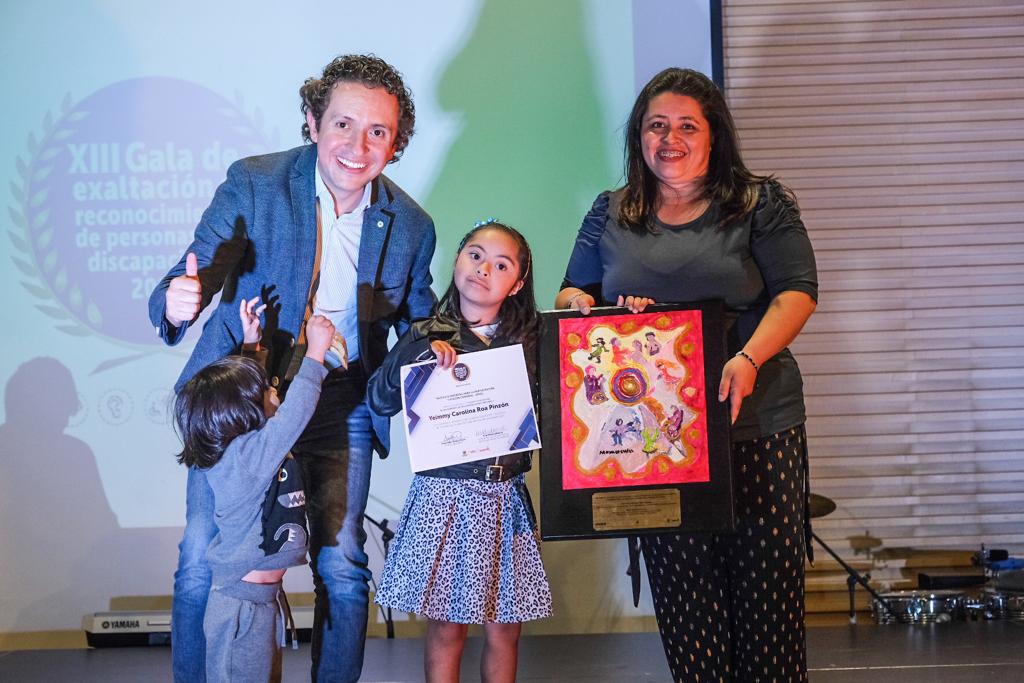 Gala de exaltación y reconocimiento de personas con discapacidad, familiares, cuidadores, cuidadoras y colectivos sociales.