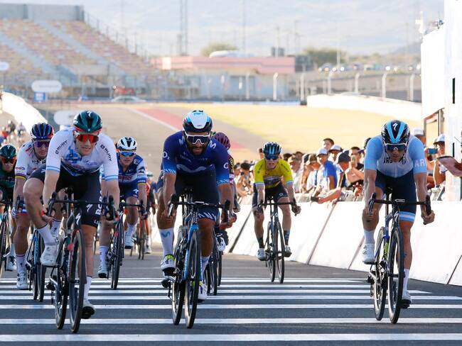 Sam Bennet, Fernando Gaviria y Richeze llegando a la meta en la tercera etapa de la Vuelta a San Juan (Photo by Maximiliano Blanco/Getty Images)