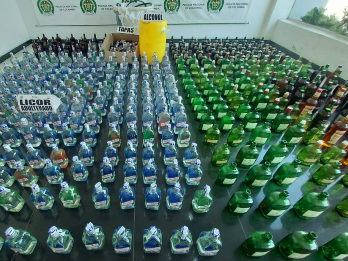 Desmantelan fábrica de licor adulterado que iba a ser vendido en Carnaval