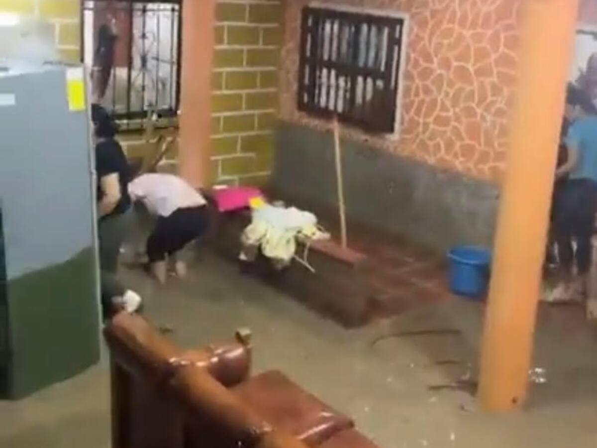 Cerca de 20.000 personas damnificadas dejó un fuerte aguacero en Girardota, Antioquia