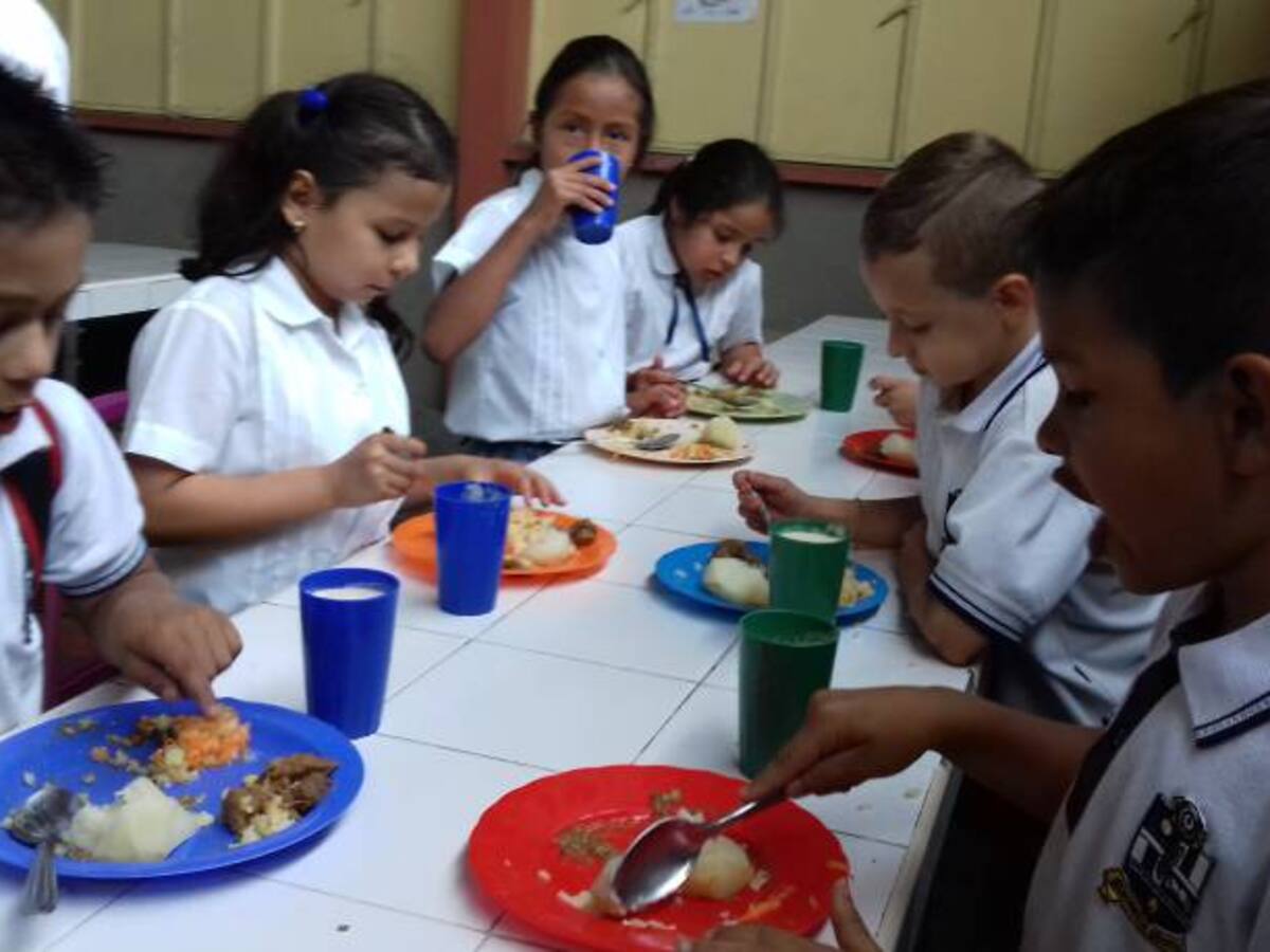 En Armenia el PAE opera sin problemas, aunque algunos colegios sobran cupos