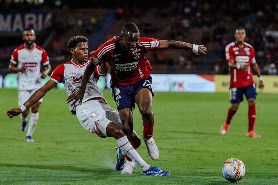 Duelo de Liga entre Medellín y Santa Fe / Colprensa