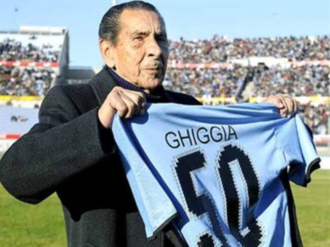 El mundialista Alcides Ghiggia está fuera de peligro tras accidente automovilístico