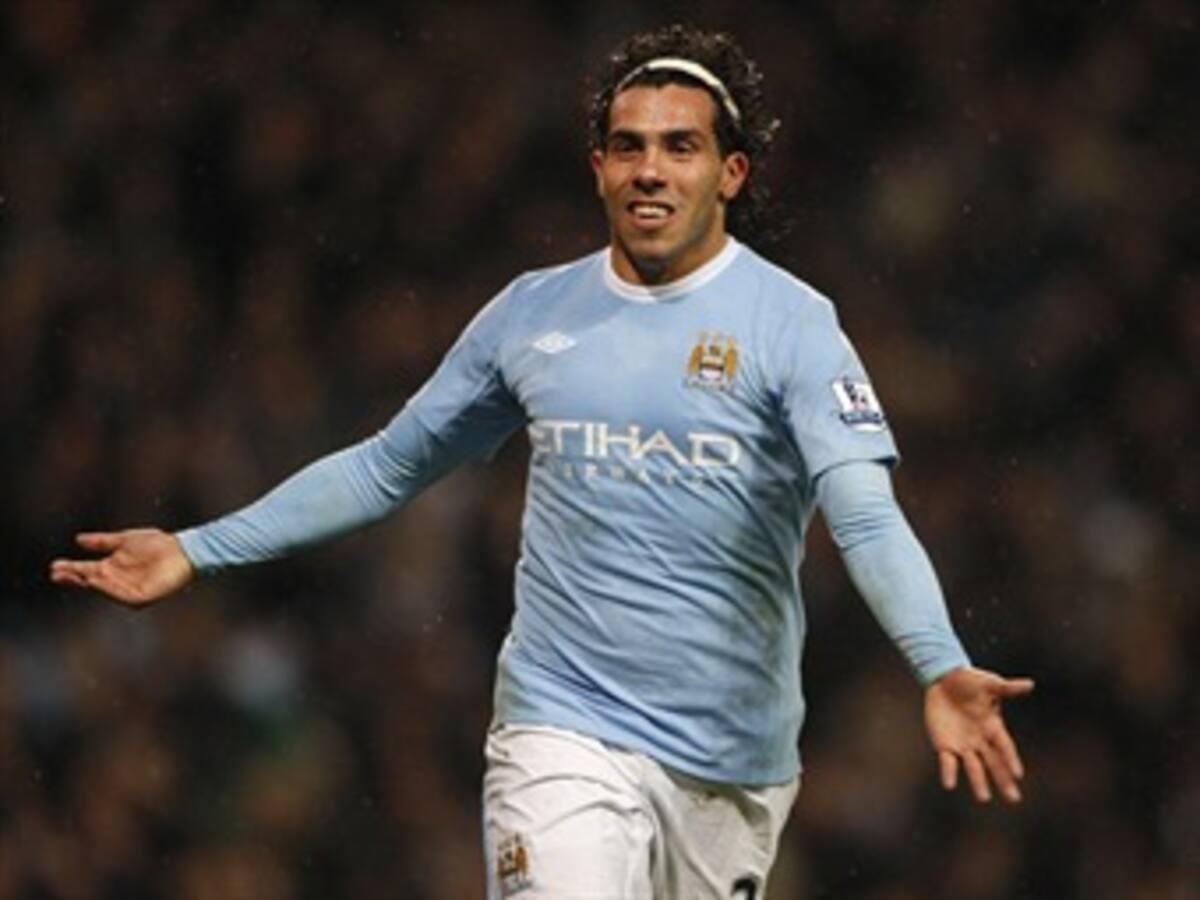 Carlos Tévez nueva alternativa del Real Madrid ante lesión de Higuaín