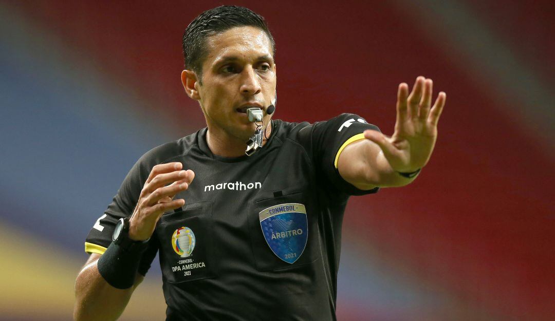 Jesús Valenzuela, arbitro venezolano designado para el Colombia vs. Argentina