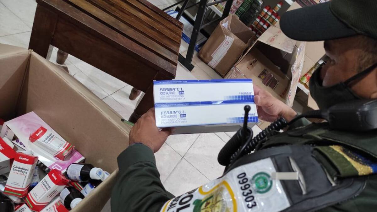 Incautados en el Valle del Cauca más de 100 mil medicamentos ilegales