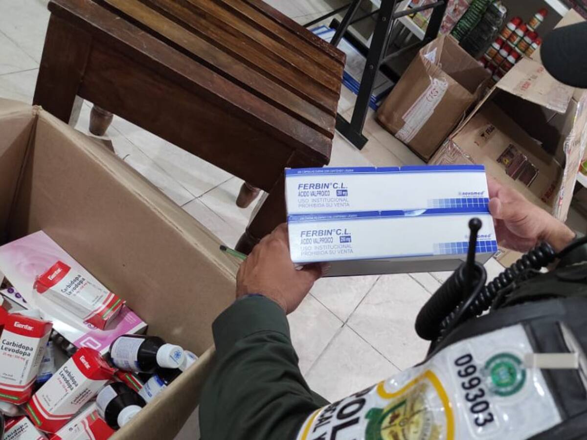 Incautados en el Valle del Cauca más de 100 mil medicamentos ilegales