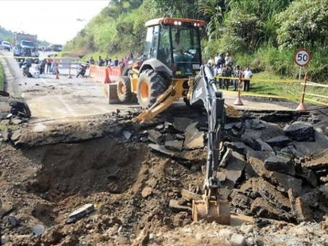 Nuevo atentado a la infraestructura vial del Cauca deja seis heridos