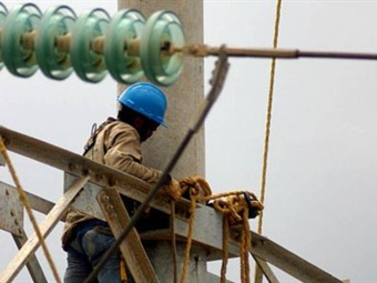 Superfinanciera anuncia monitoreo permanente a comportamiento de acciones de la EEB