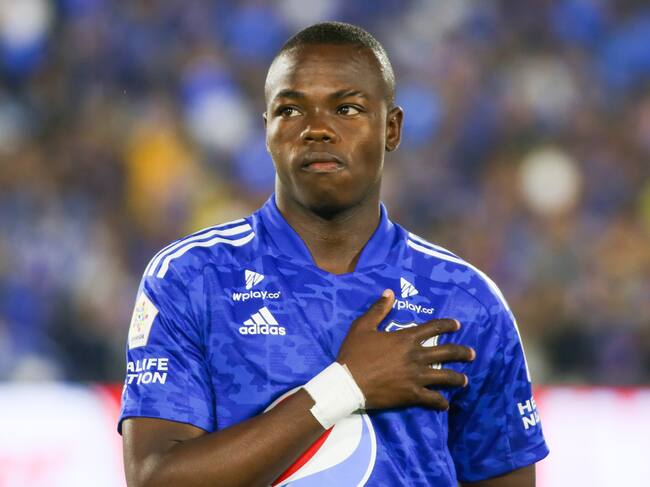 Carlos Andrés Gómez, extremo de Millonarios. (Photo by Daniel Garzon Herazo/NurPhoto via Getty Images)
