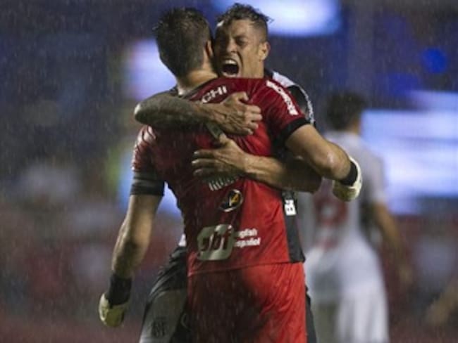Ponte Preta derrota a Sao Paulo como visitante en la Sudamericana
