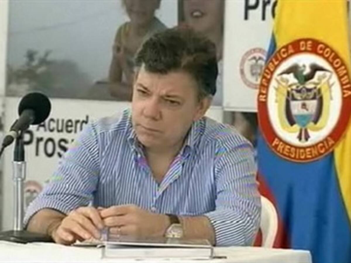 Santos preocupado por fallo de Corte Suprema sobre computadores de Reyes