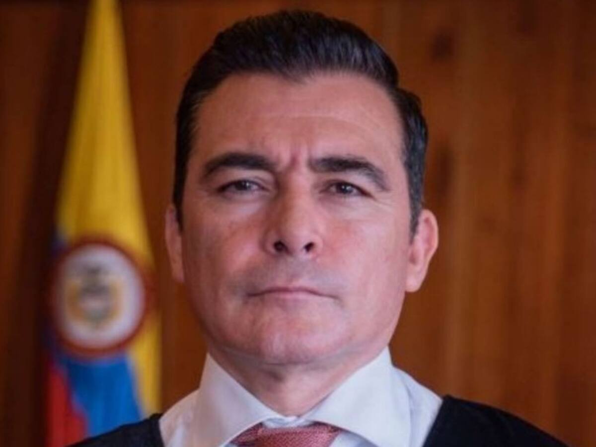 ¿Magistrado Reyes debía declararse impedido en el proceso de Uribe?