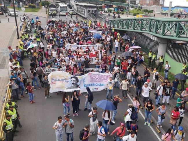 Estudiantes de la U. Tecnológica de Pereira protestaron en contra del Esmad