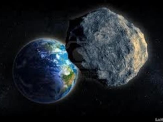 Meteorito que cayó en Rusia no tiene nada que ver con asteroide que rozará hoy la tierra